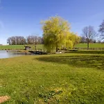 Confortable Au Bord D'un Etang A - Fr-1-616-72 Dussac