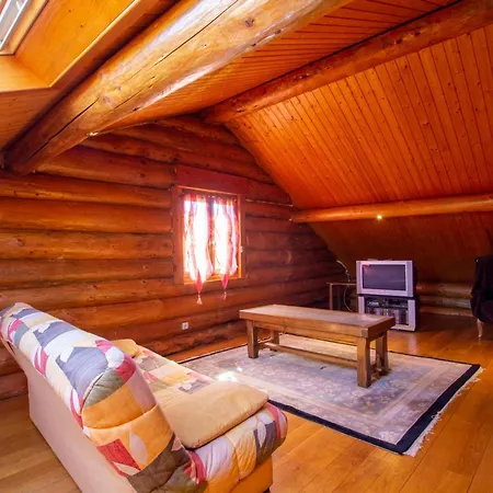Confortable Au Bord D'un Etang A - Fr-1-616-72 Ferienhaus *